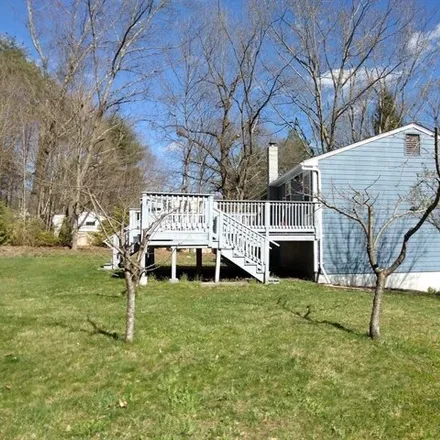 Image 2 - 29 Canal Street, Pepperell, MA 01363, USA - House for sale