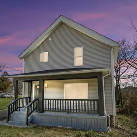 Buy this 3 bed house on 2614 South High Street in Columbus, OH 43207