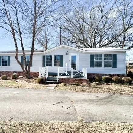 Buy this studio apartment on 31011 Broad Street in Bruceton, Carroll County