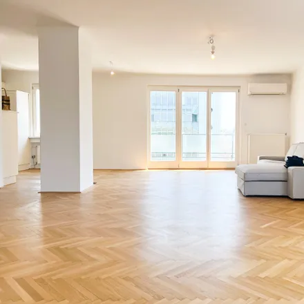Rent this 4 bed apartment on Vienna in Schaumburgergrund, AT