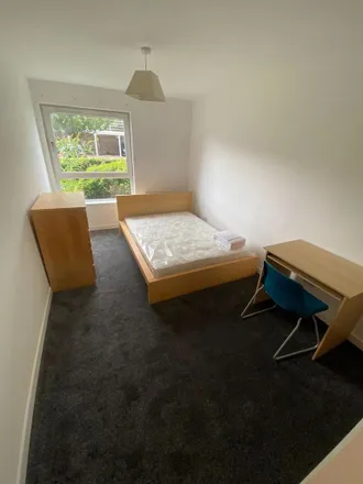 Image 6 - 5 Firpark Court, Glasgow, G31 2GA, United Kingdom - Apartment for rent