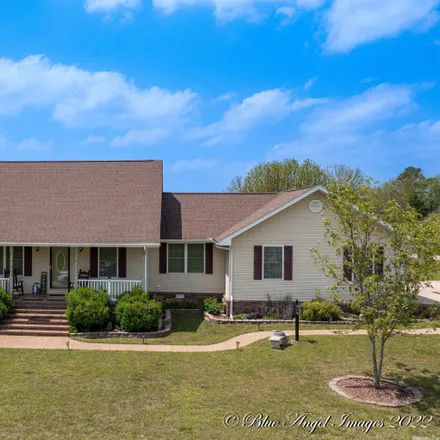 Buy this 3 bed house on Lake Circle Drive in Salem, AR 72576