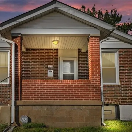 Buy this 2 bed house on 6194 Vermont Avenue in St. Louis, MO 63111