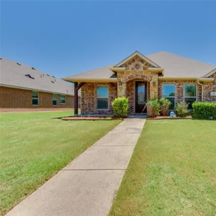 Buy this 4 bed house on 112 Cambridge St in Waxahachie, Texas