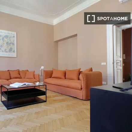 Rent this 3 bed apartment on Gelateria la Romana in Via Cola di Rienzo, 2