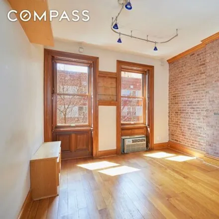 Buy this studio apartment on 161 West 76th Street in New York, NY 10024