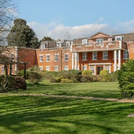 Rent this 3 bed apartment on The Old Police Station in 1 Walton Road, Molesey