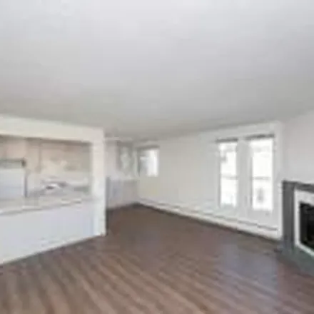 Image 5 - Antigonish, 1837 11 Avenue SW, Calgary, AB T3C 0N7, Canada - Apartment for rent