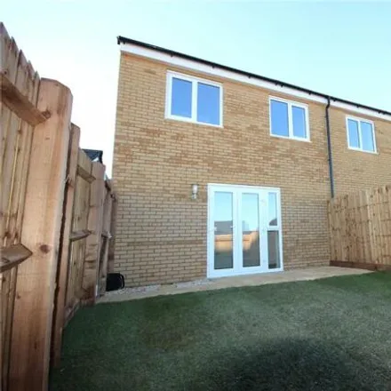 Rent this 3 bed house on Foxglove Road in South Gloucestershire, BS16 7HU