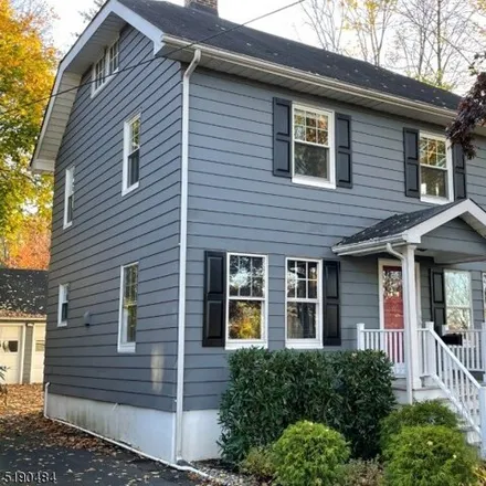 Rent this 4 bed house on 149 Watchung Avenue in Chatham, Morris County