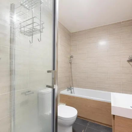 Image 7 - Albert Mews, 2-12 Albert Mews, Ratcliffe, London, E14 8EH, United Kingdom - Townhouse for rent