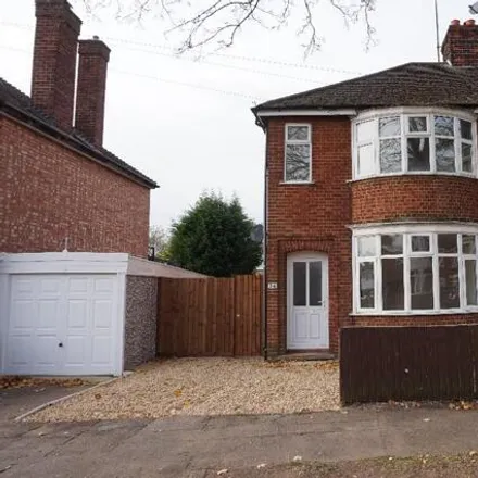 Image 1 - The Lime Tree, Guthlac Avenue, Peterborough, PE4 6HA, United Kingdom - Duplex for rent