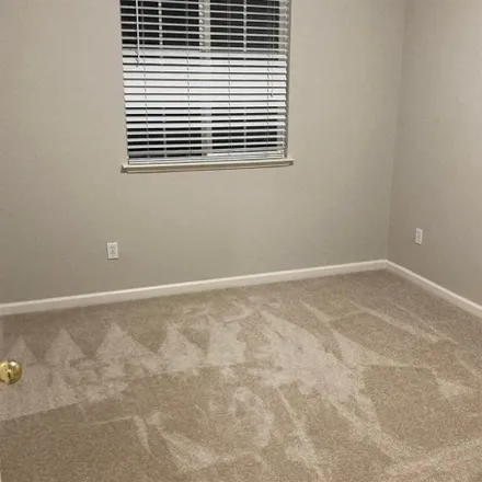 Image 1 - 77 Fallen Leaf Court, Rodeo, Contra Costa County, CA 94572, USA - Room for rent