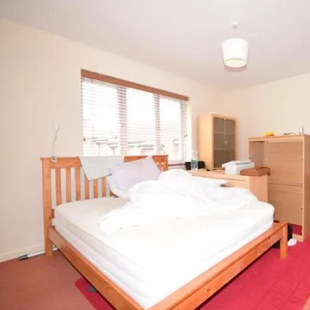 Image 3 - 121-128 St Leonards Park, East Grinstead, RH19 1EG, United Kingdom - Apartment for rent