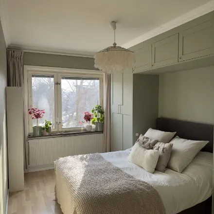 Rent this 2 bed apartment on Oktobergatan 6 in 126 35 Stockholm, Sweden