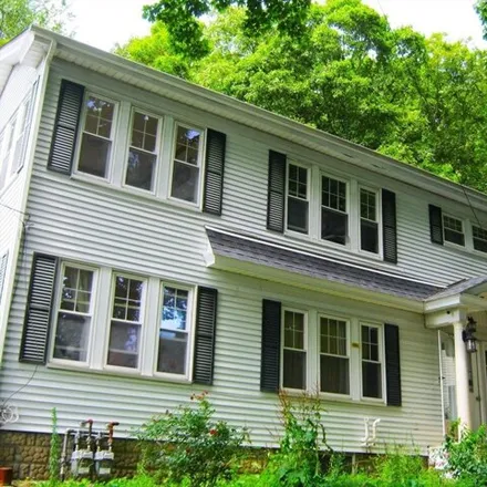 Buy this 6 bed house on 10 Walnut Ct in Leominster, Massachusetts