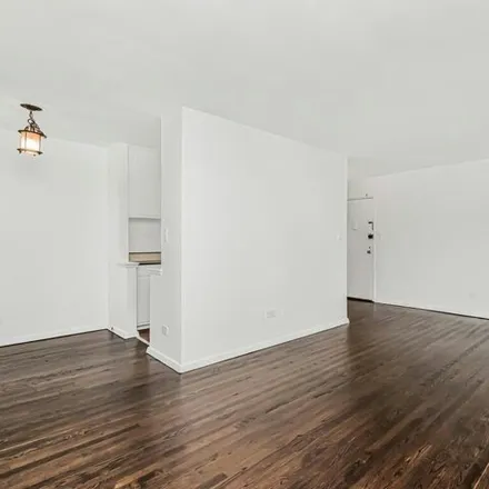 Image 2 - 6200 Riverdale Avenue, New York, NY 10471, USA - Apartment for sale