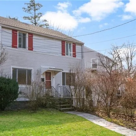 Rent this 3 bed house on 82 Elm Street in Woodside, City of New Rochelle