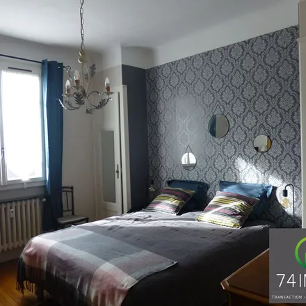 Rent this 3 bed apartment on 1232 in Place du Château, 74000 Les Balmettes