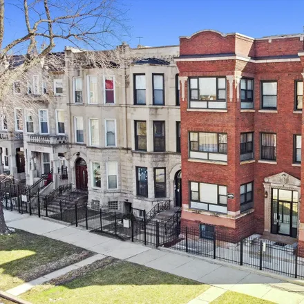 Image 2 - 4811 South Prairie Avenue, Chicago, IL 60637, USA - House for sale