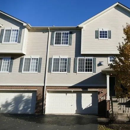 Rent this 3 bed townhouse on 1829 Indian Hill Ln Unit 1829 in Aurora, Illinois