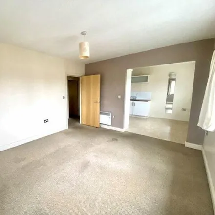 Image 3 - 7 South Street, Denholme, BD13 4AR, United Kingdom - Apartment for sale