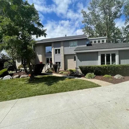 Rent this 5 bed house on Pond Bluff Court in West Bloomfield Charter Township, MI 48323
