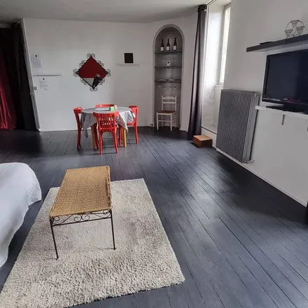 Rent this 3 bed apartment on 3 Place des Ducs de Bourgogne in 21000 Dijon, France