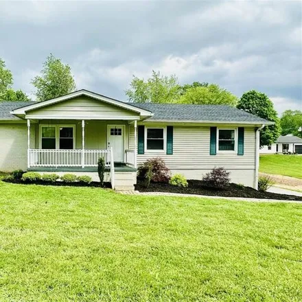 Buy this 4 bed house on 275 Clark Circle in Warren County, KY 42103