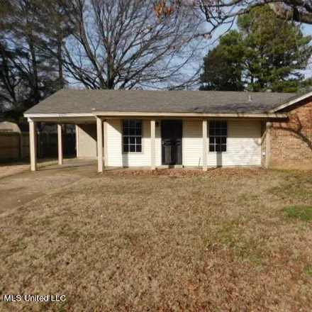 Rent this 3 bed house on 783 Charter Oak Drive in Southaven, MS 38671