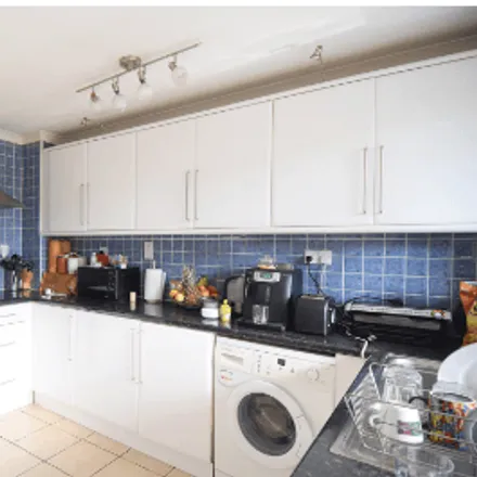 Rent this 3 bed townhouse on Olympic Way in London, UB6 8NJ
