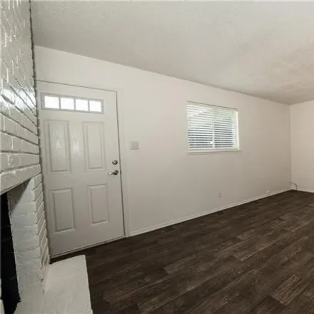 Image 9 - 1715 Taylor Gaines Street, Austin, TX 78741, USA - Apartment for rent