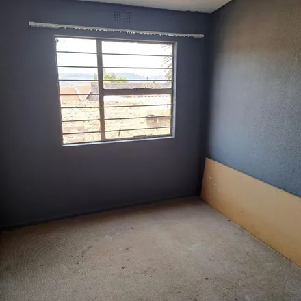 Image 3 - Kimberley Road, Ormonde View, Johannesburg, 2001, South Africa - Duplex for rent