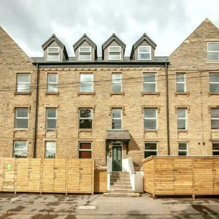 Rent this 6 bed apartment on Bankfield Road in Huddersfield, HD1 3HR