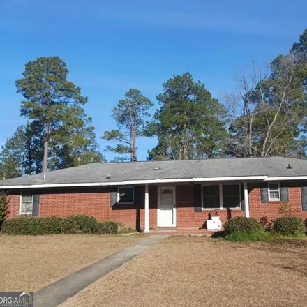 Buy this 4 bed house on 117 Jeff Davis Avenue in Lyons, GA 30436
