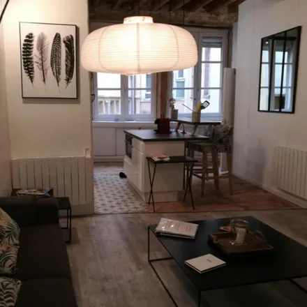 Image 6 - 8 Quai de Bondy, 69005 Lyon 5e Arrondissement, France - Apartment for rent