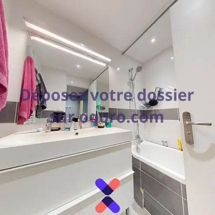 Image 7 - 34 Avenue La Bruyère, 38100 Grenoble, France - Apartment for rent