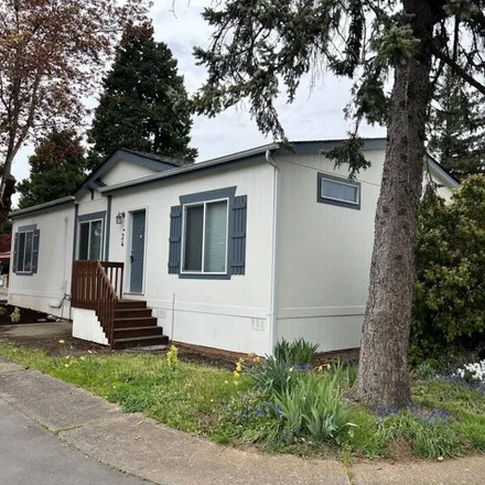 Buy this studio apartment on Mount Pleasant Mobile Home in Oregon City, OR