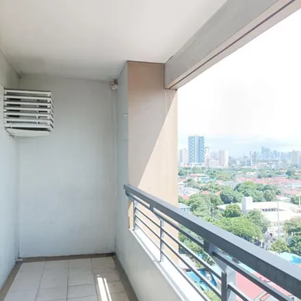 Image 2 - Amaryllis Residences, 12th Street, New Manila, Quezon City, 1112 Metro Manila, Philippines - Apartment for rent
