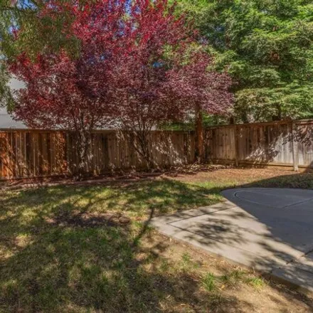 Image 7 - 2210 Cox Ln, Fairfield, California, 94533 - House for sale