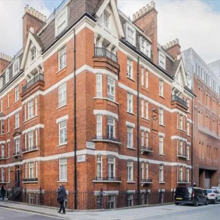 Image 2 - Gilbert Street, Londres, London, W1k - Apartment for sale