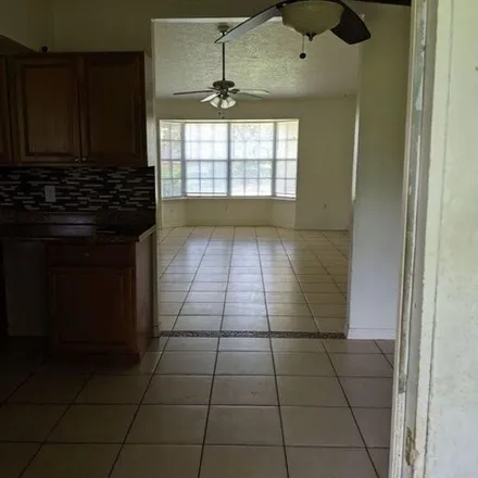 Image 3 - 1275 Glencove Avenue Northwest, Palm Bay, FL 32907, USA - House for rent