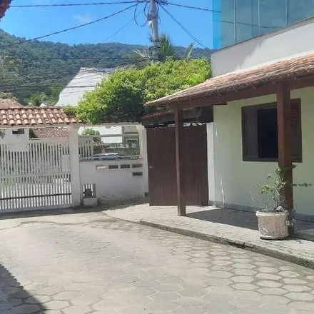 Buy this 4 bed house on Rua Doutor Faria Dos Reis in Serra Grande, Niterói - RJ