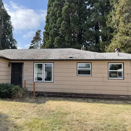 Buy this 3 bed house on 2631 Dorfs Avenue Northeast in Salem, OR 97301