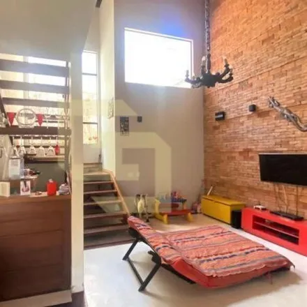 Buy this 3 bed house on Avenida Oswaldo Menegasso in Araras, Araras - SP