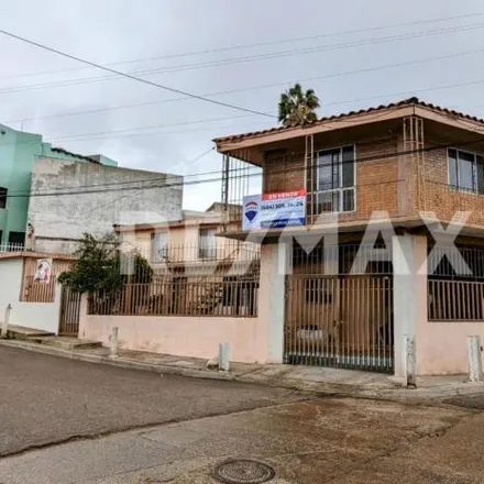 Image 2 - Avenida Circunvalación, Delegación La Mesa, 22540 Tijuana, BCN, Mexico - House for sale