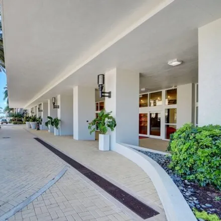 Image 3 - 258 South Lakeside Court, West Palm Beach, FL 33407, USA - Condo for sale