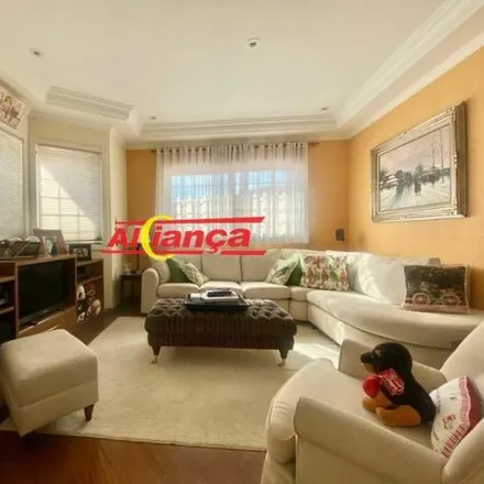 Rent this 4 bed house on Rua Antônio Marques Luiz in Maia, Guarulhos - SP