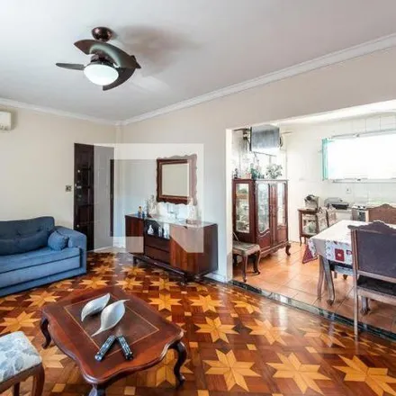 Rent this 3 bed apartment on Edifício Ricardo in Rua Dona Anália Franco 7, Aparecida