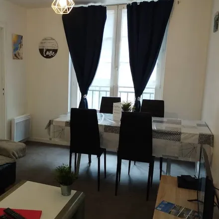 Rent this 2 bed apartment on 76200 Dieppe